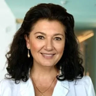 Dr. Szarka Bernadett