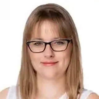 Dr. Nász Heléna